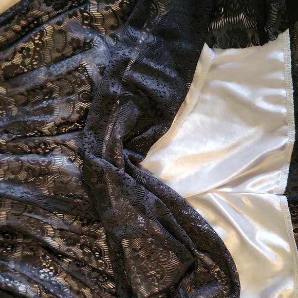 Cute Black Lace Dress - Picture 5 of 5